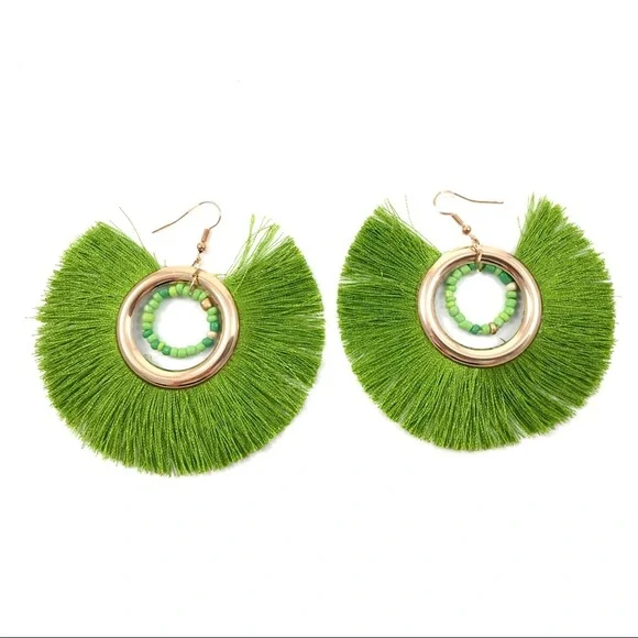 Large gold hoop green tassel circle earrings - Picture 6 of 8